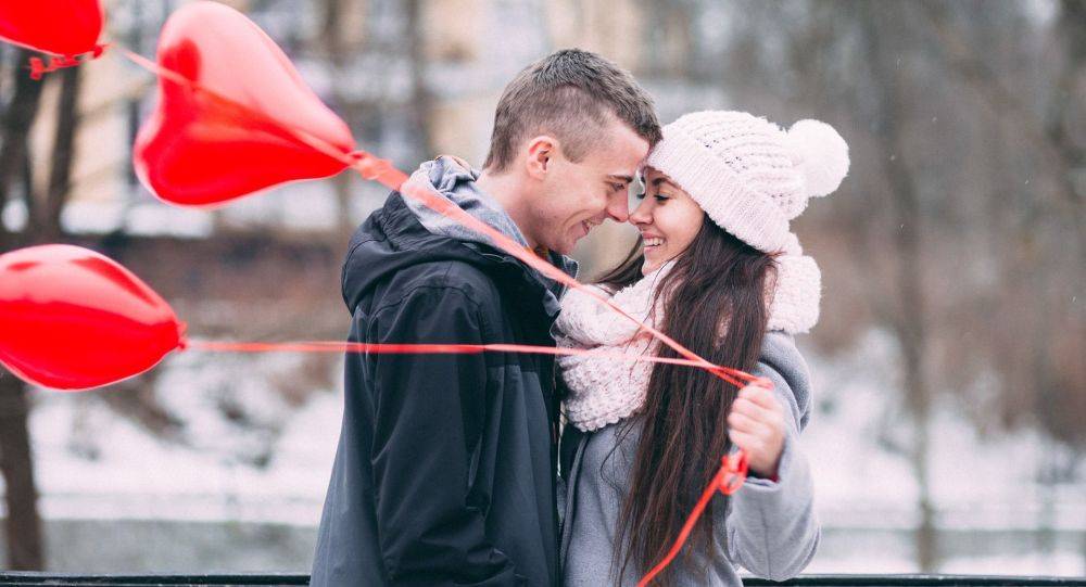 دراسة: الحب يتسبب في زيادة الوزن