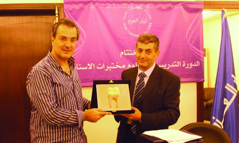 العزم لمختبرات الأسنان اختتمت دورتها التدريبية الأولى