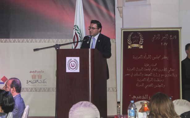 «مجلس المرأة العربيّة» منح زمكحل
«درع التميّز الذهبي» للعام 2017