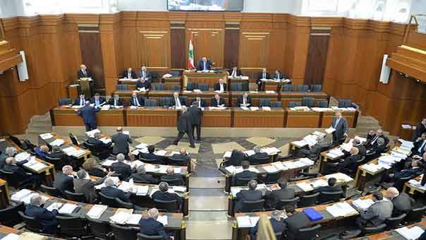 بالفيديو..احتدم الخلاف في مجلس النواب فقُطع البث!