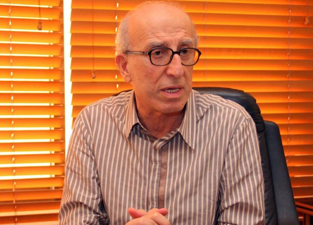 سيمون أسمر يردَّ بنفسه على الاتّهامات.. إعترافات ستهزّ الوسَط!