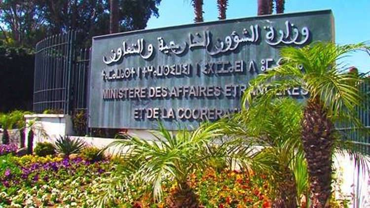 بعد تصريحات مساهل بأن بنوك المغرب "تبيض أموال الحشيش".. الرباط تستدعي القائم بالأعمال الجزائري