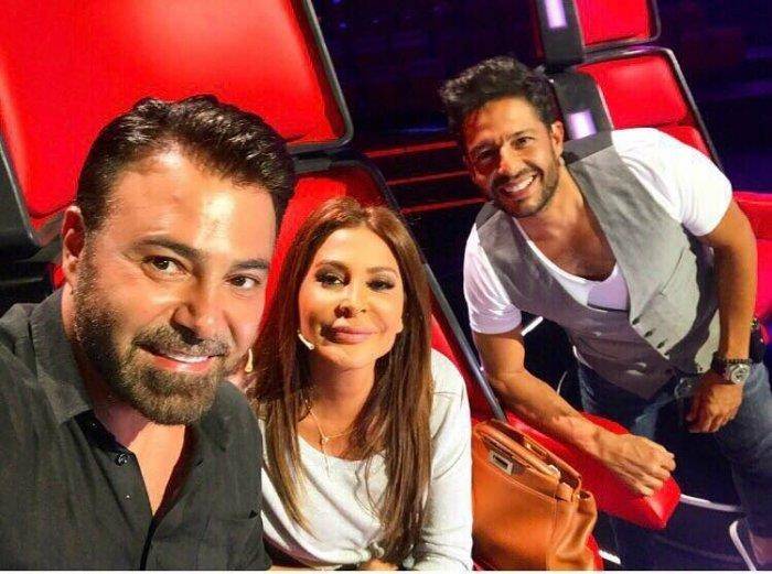 بالفيديو.. عاصي الحلاني يحتفل بعيد ميلاد إليسا ويغني لها!