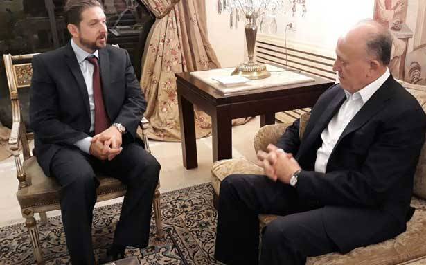 «وثيقة الشرف» بين ريفي وكرامي