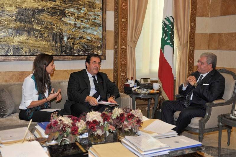 المشنوق: فرنسا مستمرة بدعم سياسة النأي بالنفس