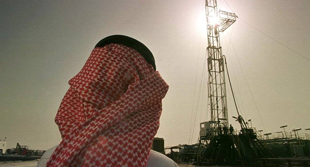 مسؤول سعودي ينفي "شائعة" حول آرامكو