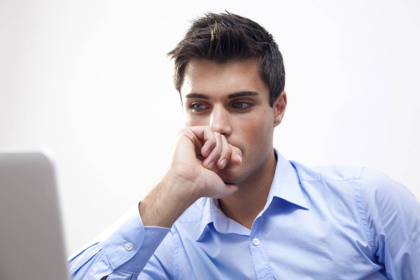 كبف تؤثر العلاقة الحميمة على عقل الجل؟