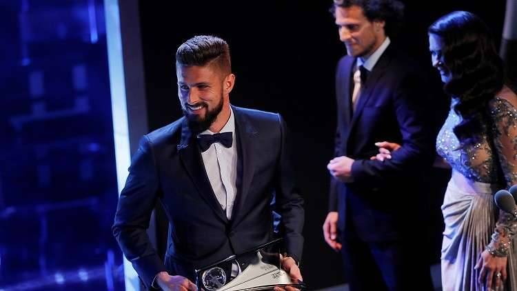 شاهد.. هدف "بركلة العقرب" يحصد جائزة الأفضل في 2017