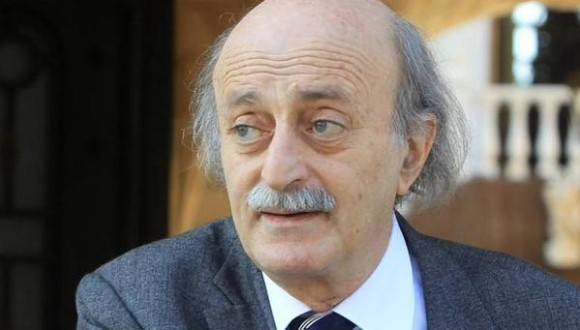 جنبلاط يكتشف أن زبال موسكو اقوى من زبال نيويورك