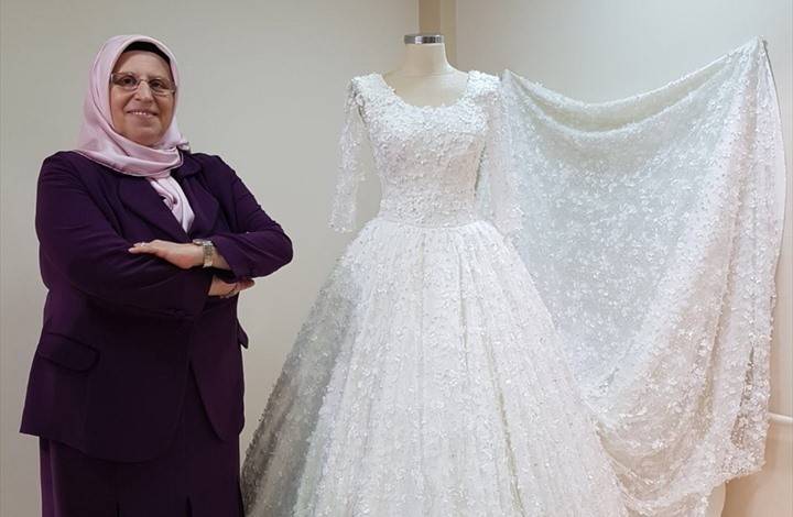 سياسية تنجح بمجال تصميم فساتين الزفاف بأوروبا!