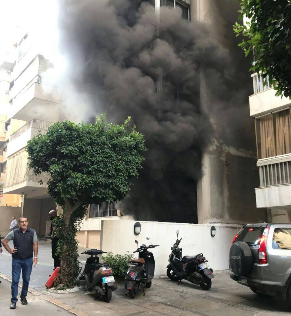فوج اطفاء بيروت:العمل على اطفاء حريق مبنى الملا