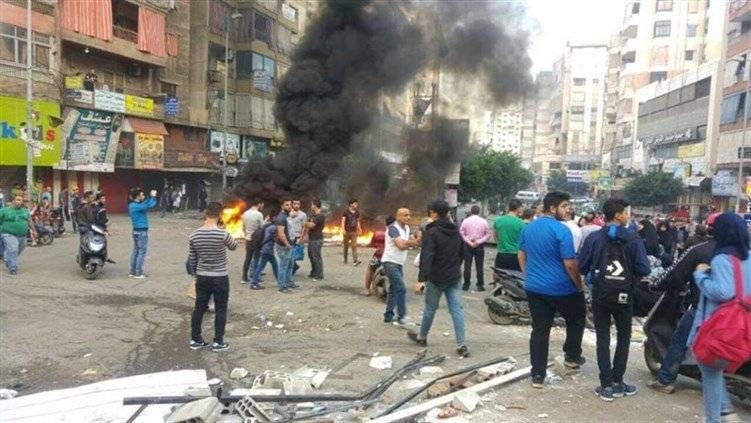 بالصور - احتجاجات حي السلم اعتراضاً على حملة إزالة المخالفات والتعديات