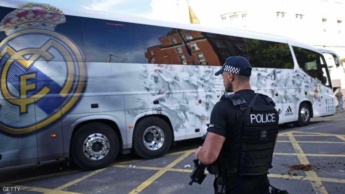 ريال مدريد يحرم من استخدام حافلته في كتلونيا.. فما القصة؟!