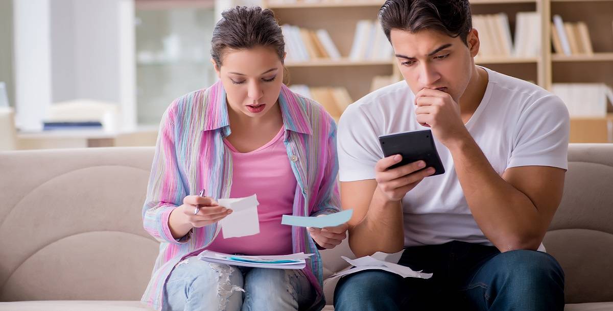 المرأة المدبِّرة في منزلها... هل توصف بالكرَم أم البُخل؟