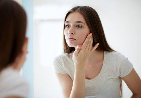 أهم 5 عادات روتينية تخلصك نهائيا من حبّ الشباب