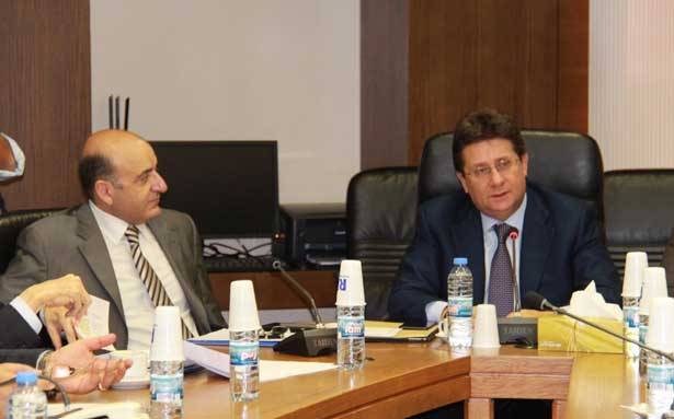 «لجنة المال» عرضت مشروع تمويل البطاقة البيومتريّة
كنعان : نُريد «النيابيّة» في موعدها
مع تطبيق كلّ الإصلاحات في قانون الإنتخاب