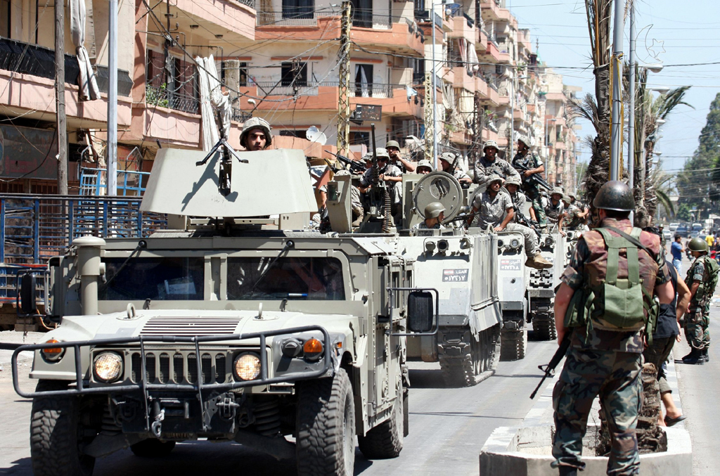 «طارت» الخطة الأمنيّة بعد تسريب إتهام دياب بتفجير مسجدي التقوى والسلام<br>
نواب طرابلس يُناشدون الرئيس سليمان قطع العلاقة مع دمشق والوضع مُتوتر<br>
هل ينسف سقوط الخطة الأمنيّة في العاصمة الثانية الوضع الأمني في لبنان ؟