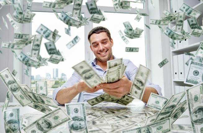 4 أبراج يحالفهم الحظ.. ويجمعون الثروة