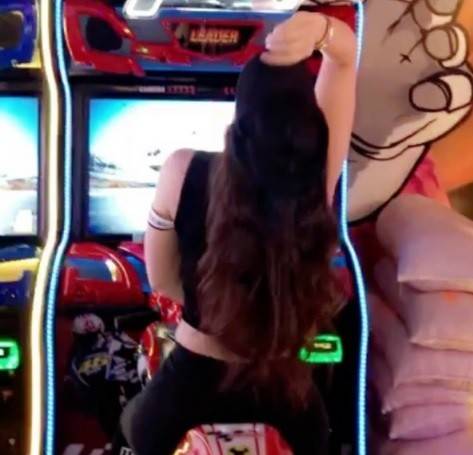 مغنية لبنانية أثارت الجدل بهذا الفيديو... لماذا منعت التعليقات؟