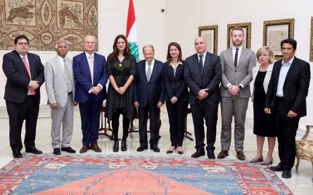استقبل وزير الدفاع القبرصي وشكره على المساعدات العسكرية للجيش
رئيس الجمهوريّة: لبنان لا يُمكنه الإنتظار أكثر
فوجود النازحين بات يُشكل خطراً وجودياً