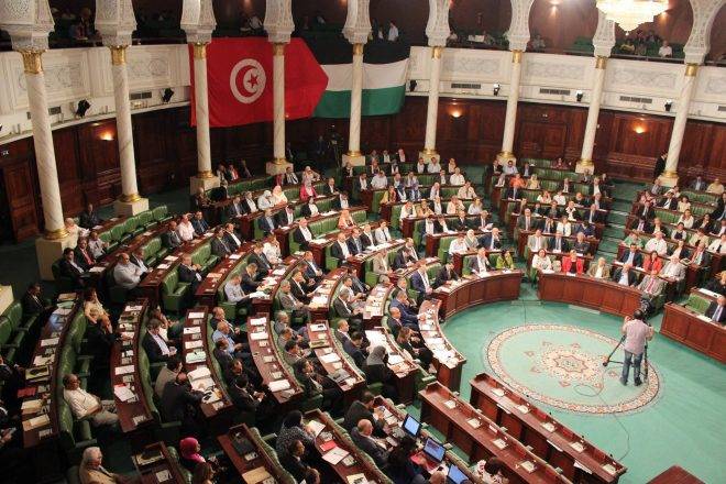 القبض على إٍسلامي مشتبه به بعد طعن شرطيين قرب البرلمان