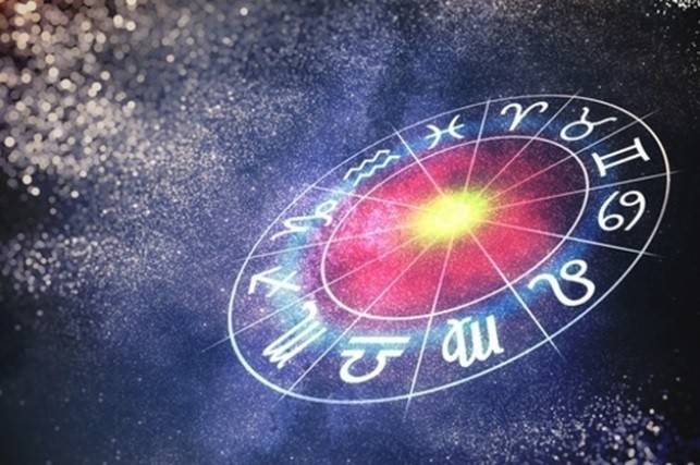 بالتفاصيل... ما الذي يخبئه تشرين الثاني من توقّعات لكلّ الأبراج؟