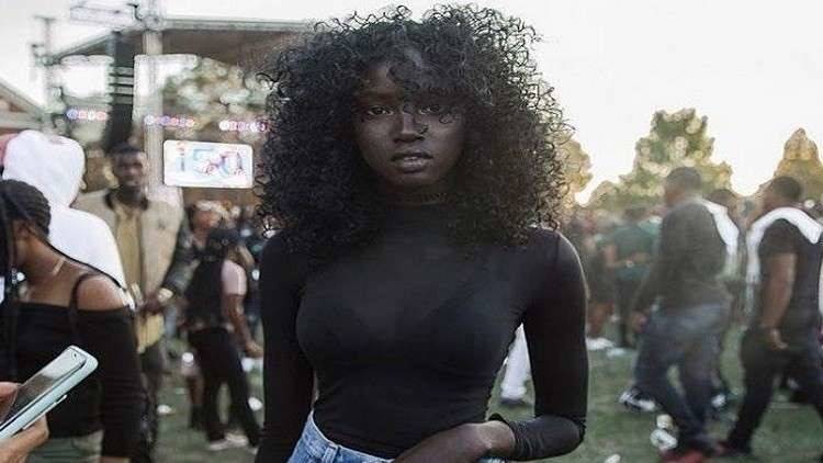 صور طالبة تدخلها عالم الأزياء... اليكم القصة الكاملة