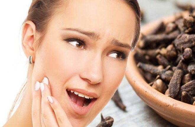 وصفة بمكونات طبيعية لعلاج تسوس الأسنان وتخفيف الالام!