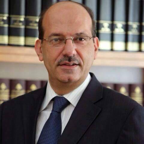 نقيب المحامين يطلق مشروع قانون الزواج المدني..