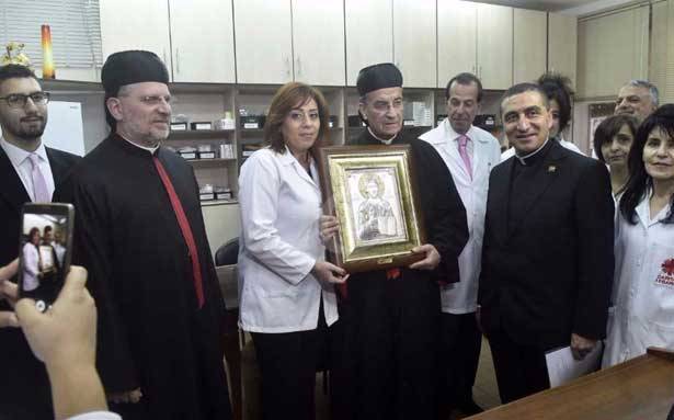 زار دائرة التحقيق في الأمن العام ورفع الستار عن مجسم الطابع البريدي
الراعي : ما من شيء في الحياة أجمل من العطاء
اللواء ابراهيم : مهمتنا توفير الطمأنينة النفسيّة