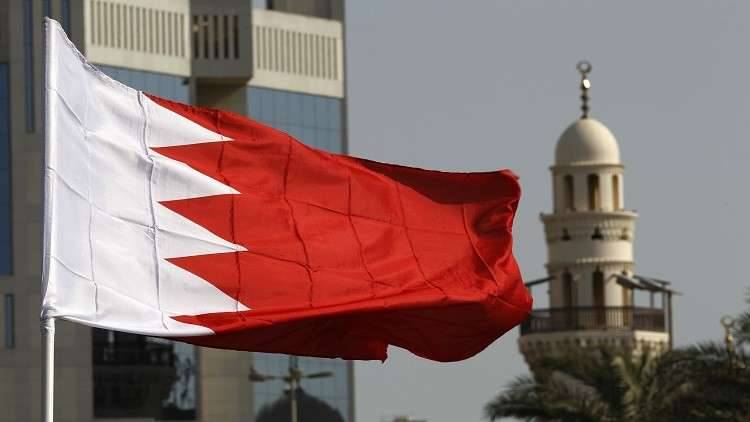 الداخلية البحرينية: يتعين على المواطنين البحرينيين في قطر استخدام جواز السفر للتنقل