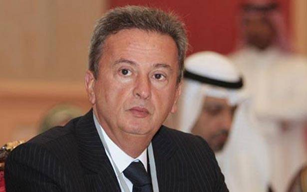 في أول يوم عمل بعد استقالة الحريري