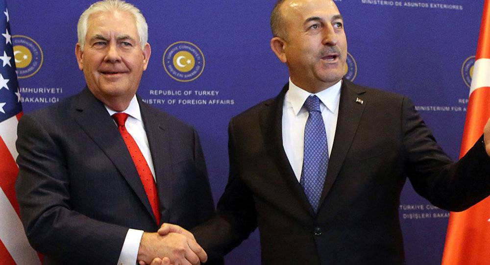 تركيا وأمريكا تتجهان نحو تخفيف الأزمة الدبلوماسية بينهما