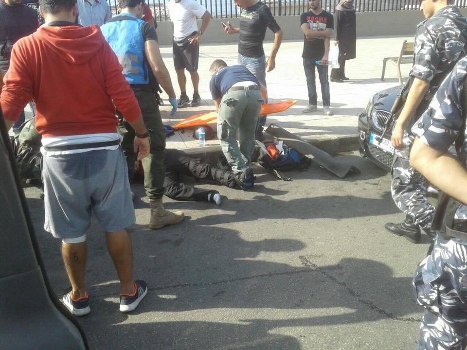 بالصورة.. جريح اثر حادث سير في رأس بيروت