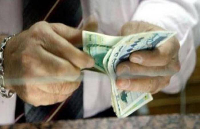 بالجرم المشهود.. أوقف وهو يروج عملات مزورة في النبي شيت في البقاع