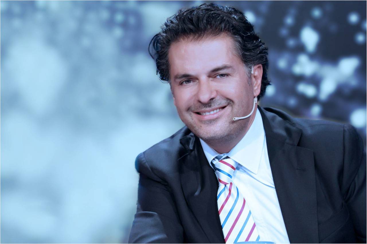 بالصورة.. ردة فعل راغب علامة بعد طرد أحلام!