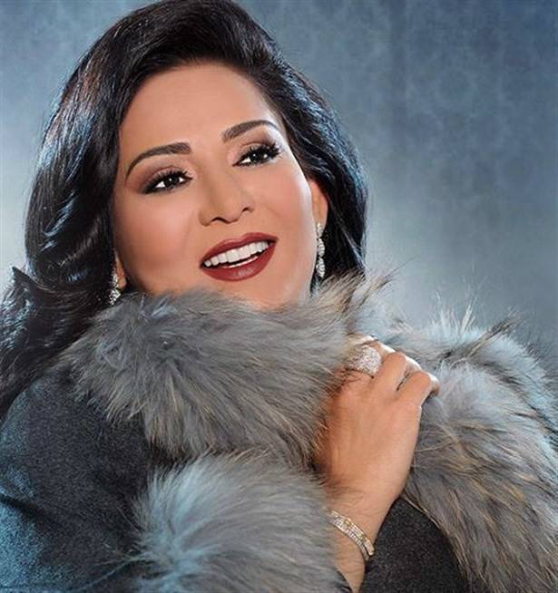 بالفيديو: هذا ما فعلته نوال الكويتية بعد انضمامها إلى The Voice