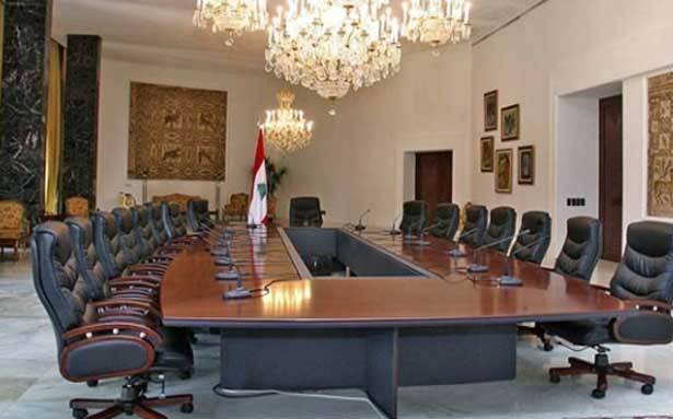 اقتراحات للخروج من ازمة الاستقالة... كلّها مقفلة!!