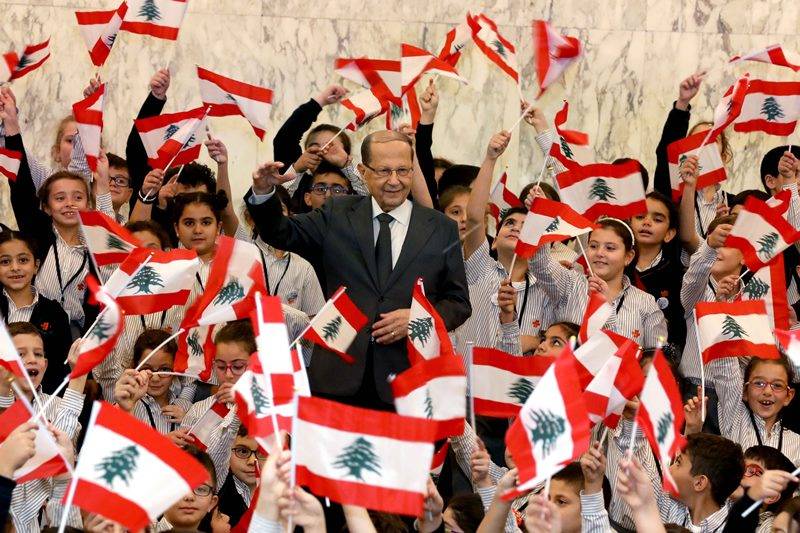 القصر الجمهوري افتتح ابوابه للوفود الطلابية