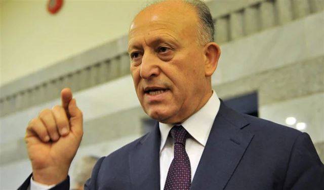 تعليق مفاجىء لريفي على مقابلة الحريري