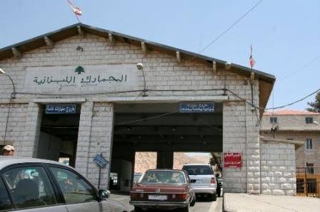 تسممّ  سوريين عند نقطة المصنع
