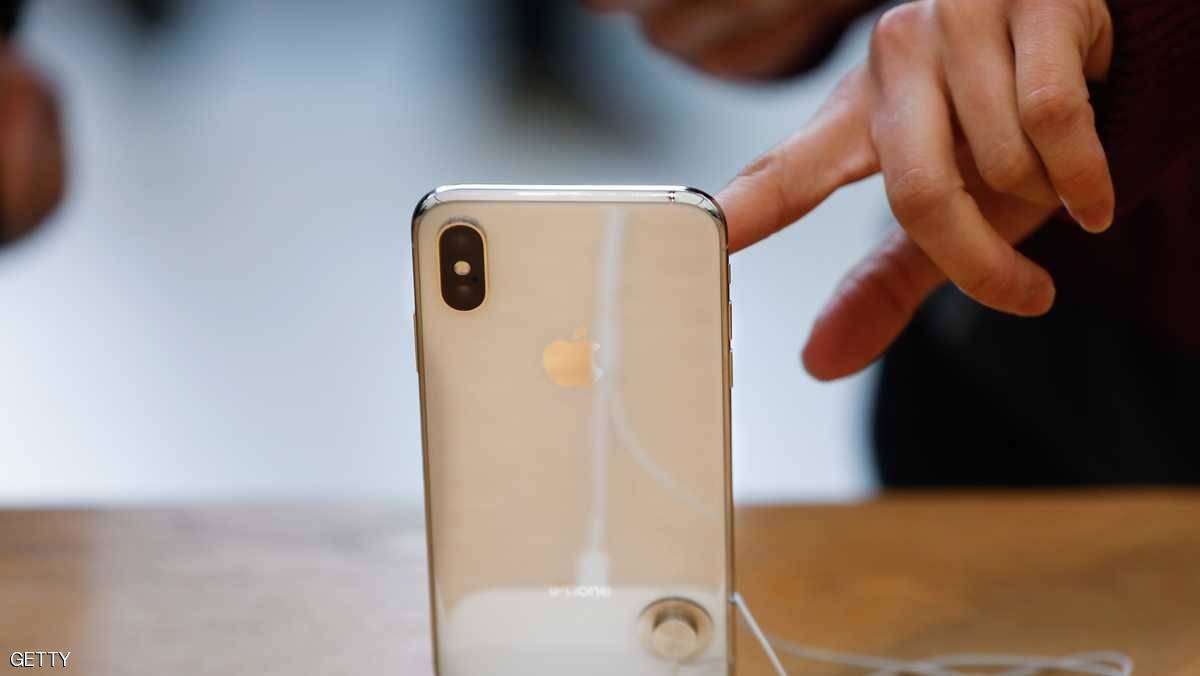 آيفون X.. آبل ستصلح عطلا 