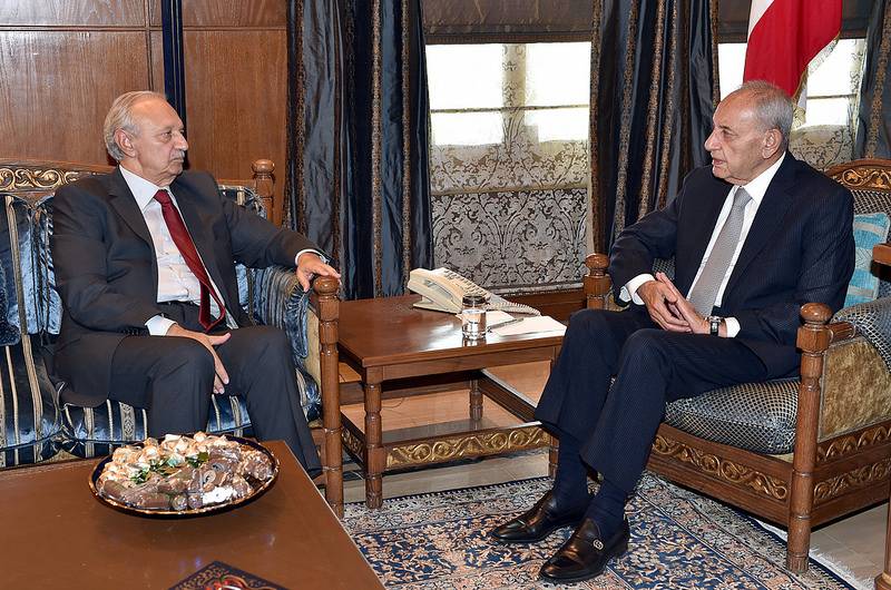 الصفدي زار عين التينة والتقى الخطيب: متمسكون بعودة الحريري