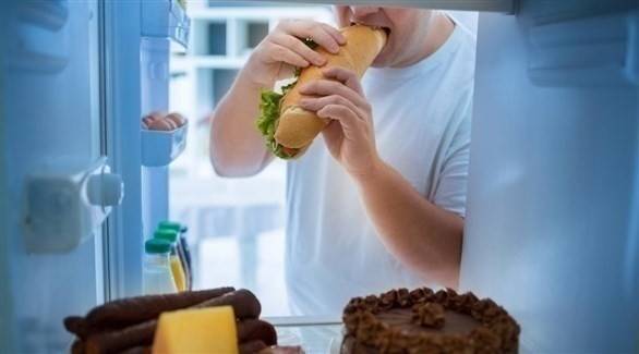 تنبيه هامّ.. لهذه الأسباب لا تأكل بسرعة!
