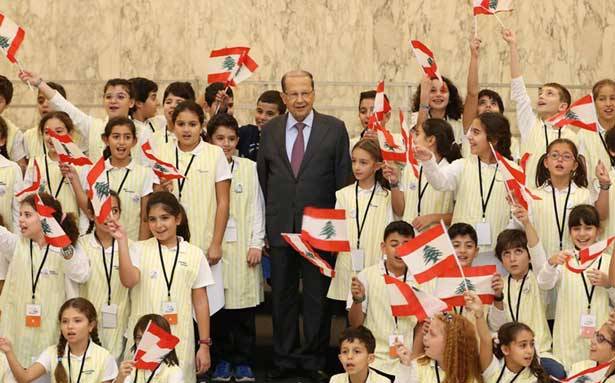 القصر الجمهوري فتح لليوم الثاني 
أبوابه للوفود الطالبيّة عشيّة ذكرى الإستقلال