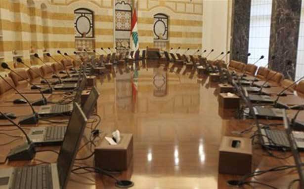حكومة تسوية لن تنجح في اخراج لبنان من عين العاصفة