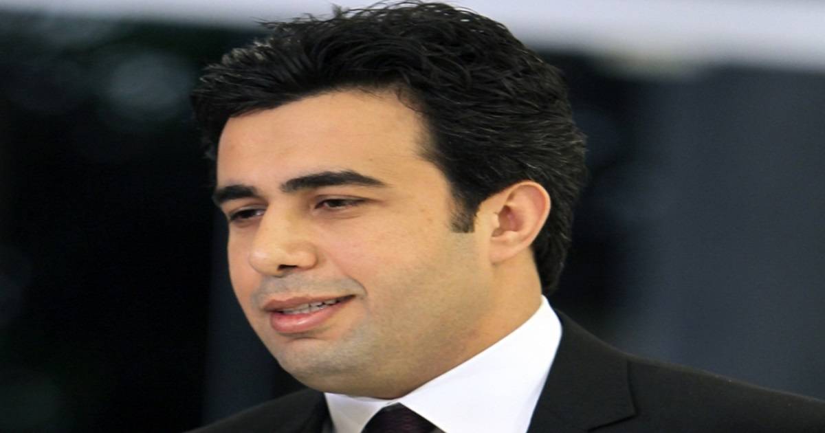 صقر: الحريري لن يعود فورا الى لبنان