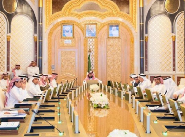 أغنياء المملكة ينقلون أصولهم الى الخارج!