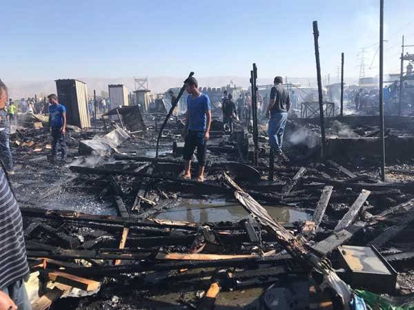 احتراق 15 خيمة للنازحين السوريين في زحلة
