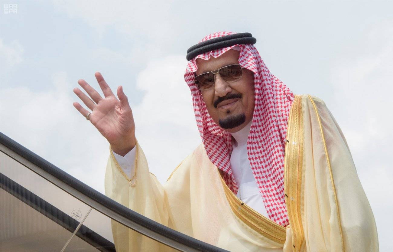 بالتفاصيل: الملك سلمان سيتنحى الأسبوع المقبل ويكتفي بلقب “خادم الحرمين”